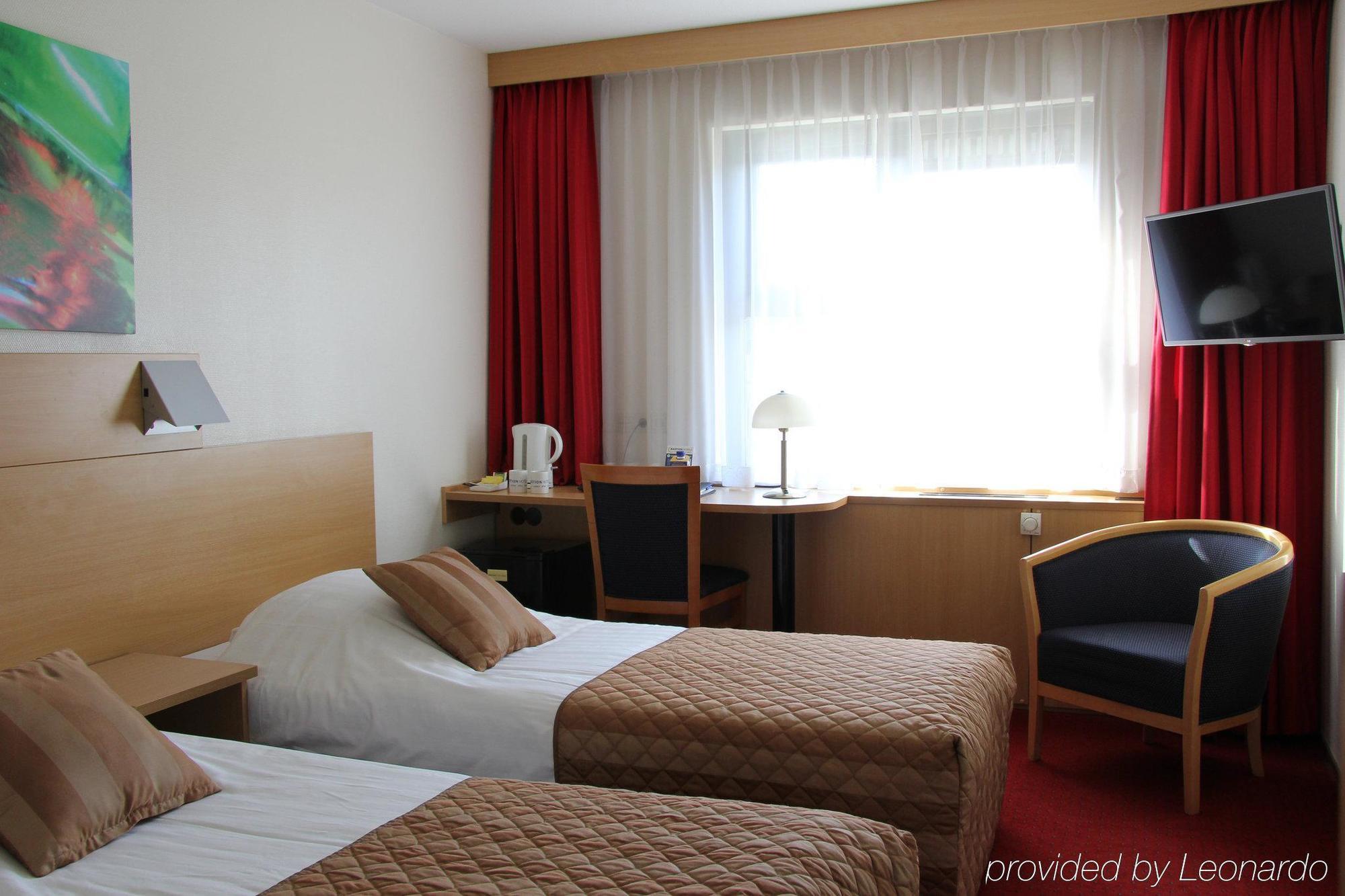 Bastion Hotel Leiden Voorschoten Esterno foto