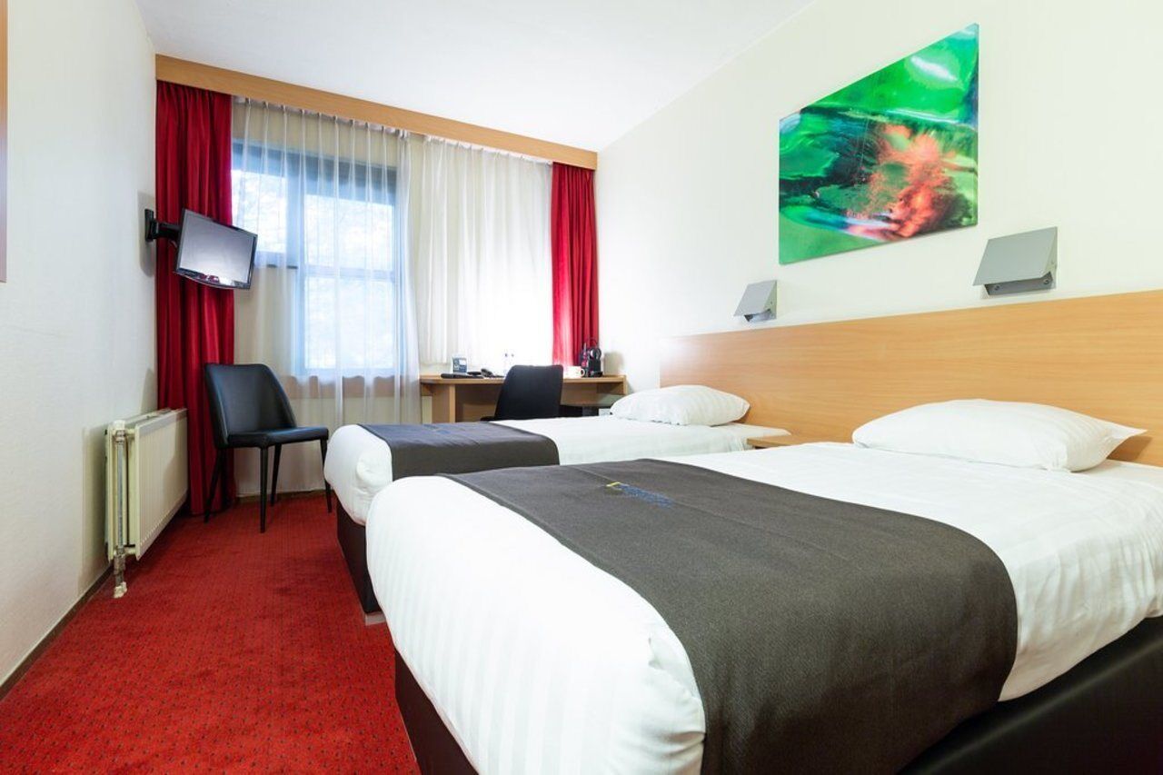 Bastion Hotel Leiden Voorschoten Esterno foto